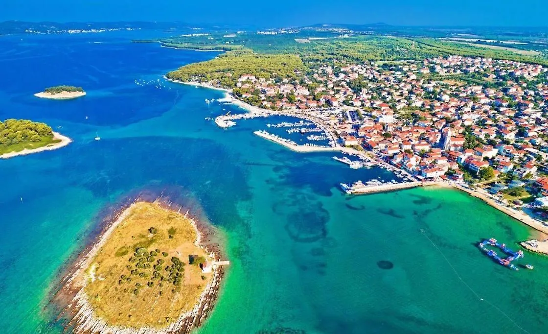 Apartmani Tri Ferala - Pakostane Croatia