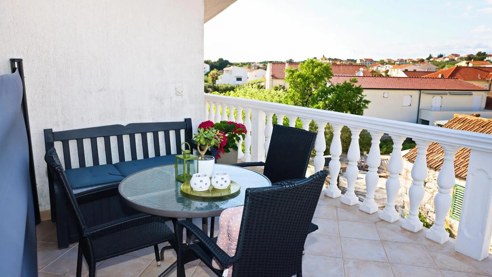 Apartmani Tri Ferala - Pakostane