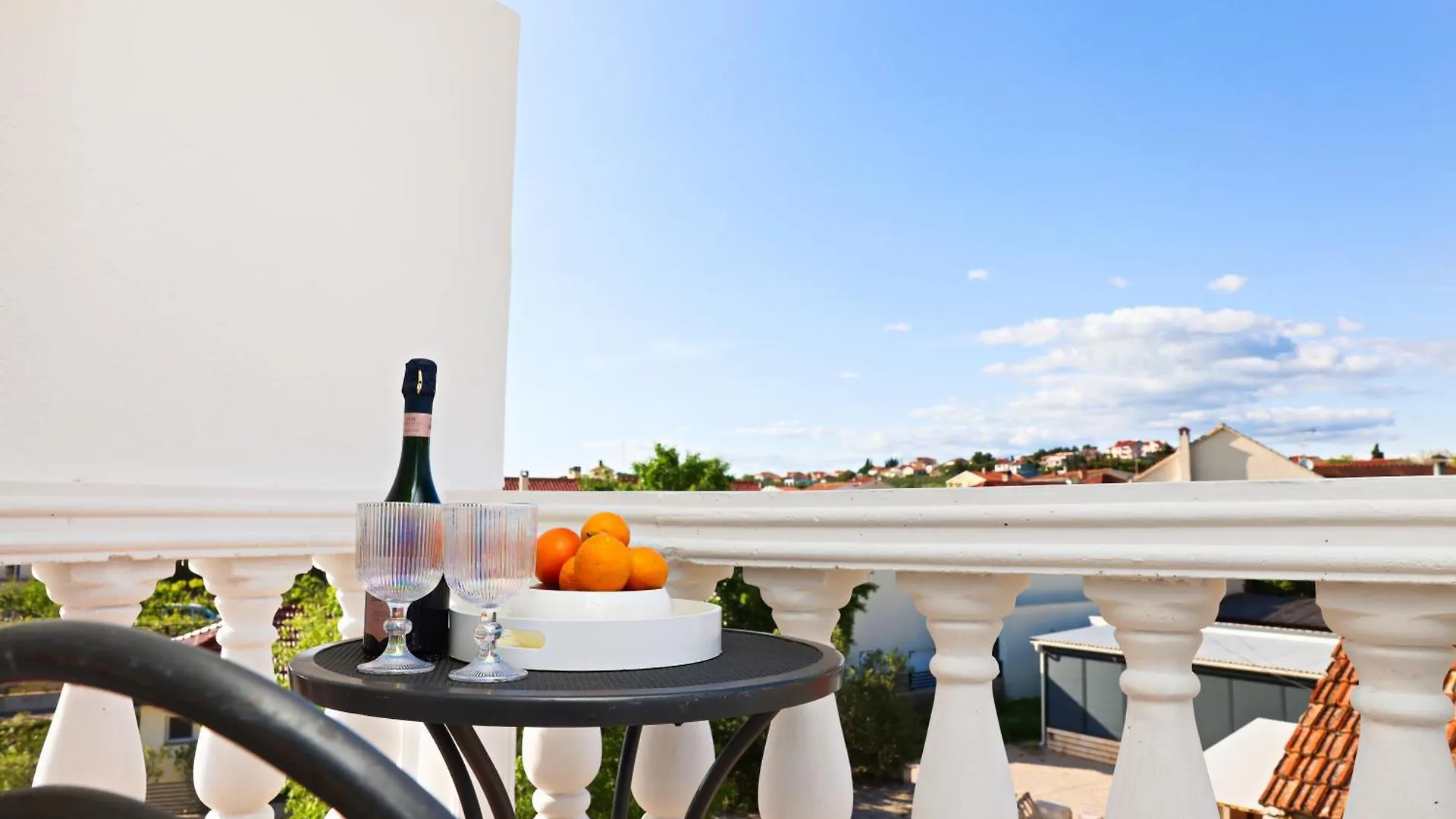 Apartmani Tri Ferala - Pakostane