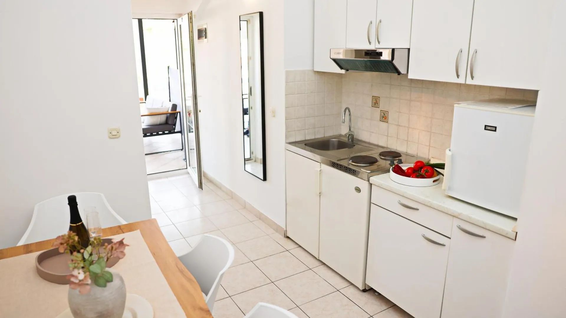 Apartmani Tri Ferala - Pakostane